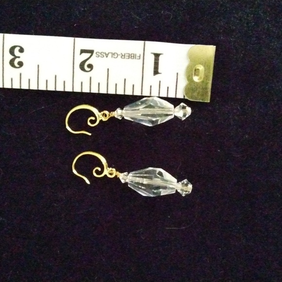 Hand crafted Gold plated Swarovski Crystal pierced earrings. RARE.💕HP 💕 - Picture 2 of 2